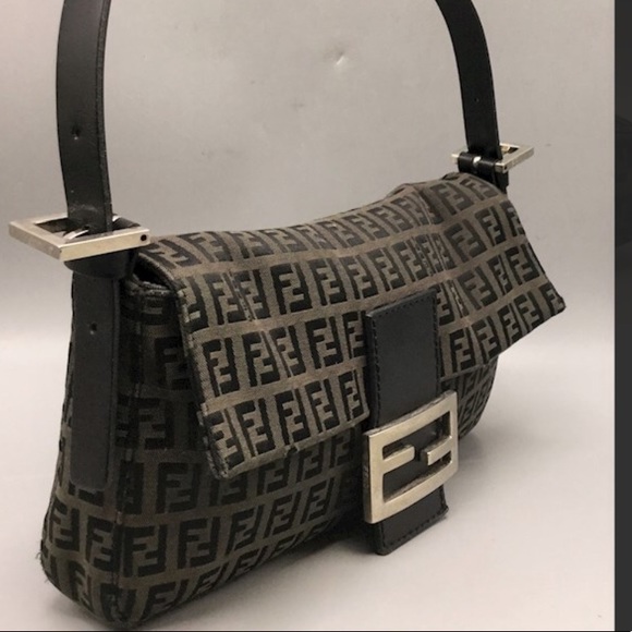 Authentic Fendi Side bag - Picture 3 of 13
